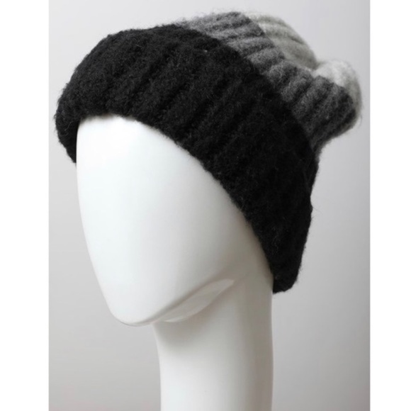 Gray Black White Colorblock Knit Beanie Hat - Picture 4 of 4